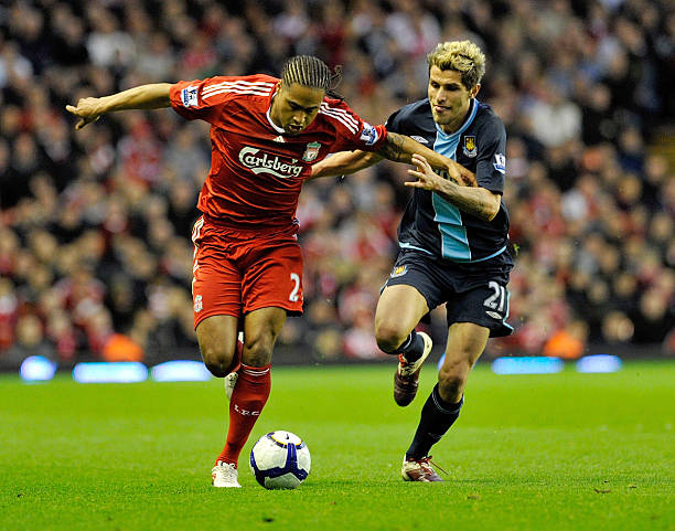 冲击对手的 冲击对手的