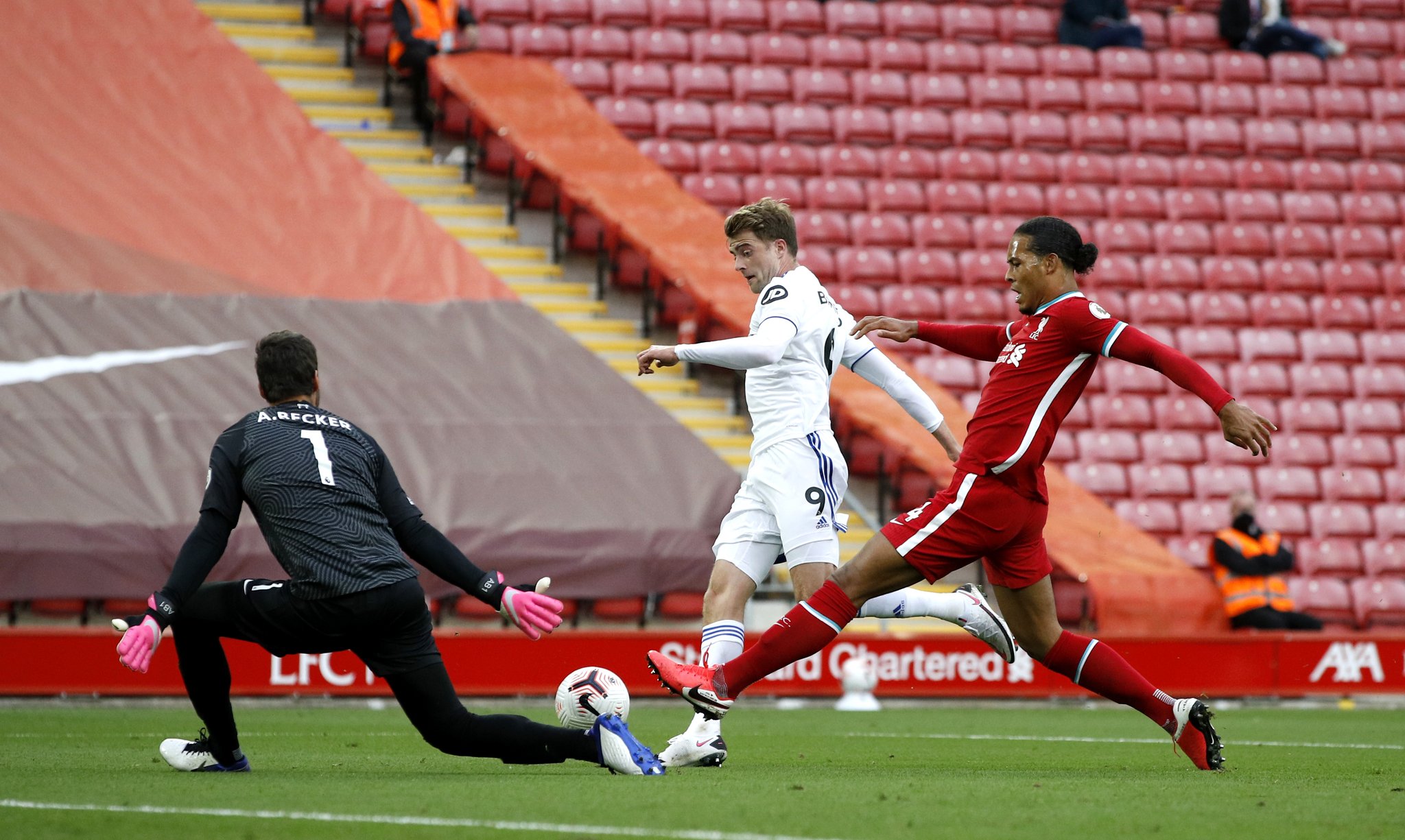 他仍能源源 他仍能源源